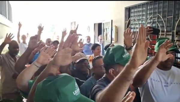 Dirigentes del PRM se juramenta en Fuerza del Pueblo imagen