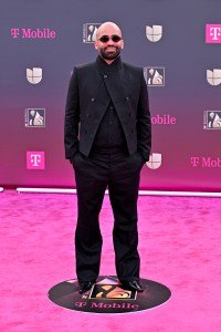 MIAMI, FLORIDA - FEBRUARY 19: Arcángel attends Univision's 38th Premio Lo Nuestro at Kaseya Center on February 19, 2026 in Miami, Florida. (Photo by Ivan Apfel/Getty Images)