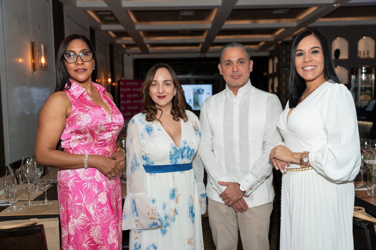 1 Marisol Villegas, Anny Castellanos, Carlos Emil Salomu00f3n y Rossi Gonzu00e1lez