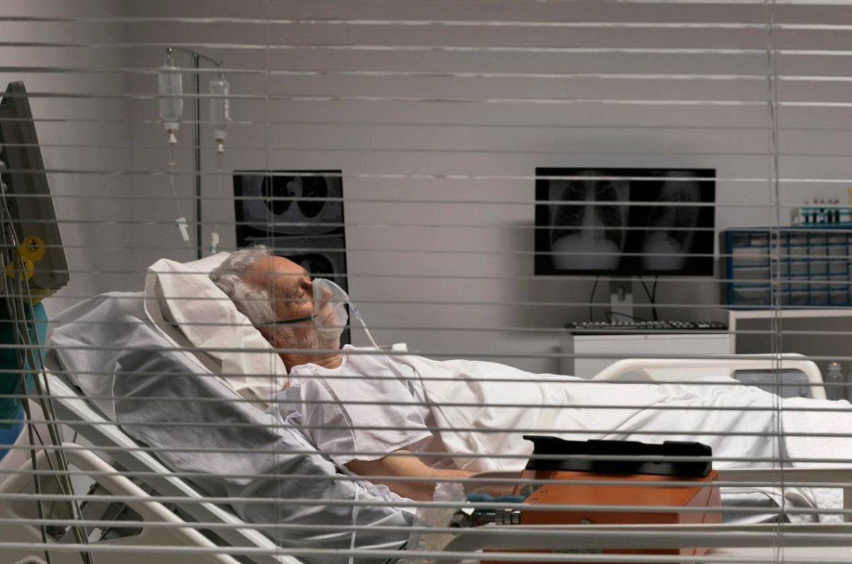 El 60 de los pacientes criticos de covid tienen virus en el pulmon cuando se les intuba