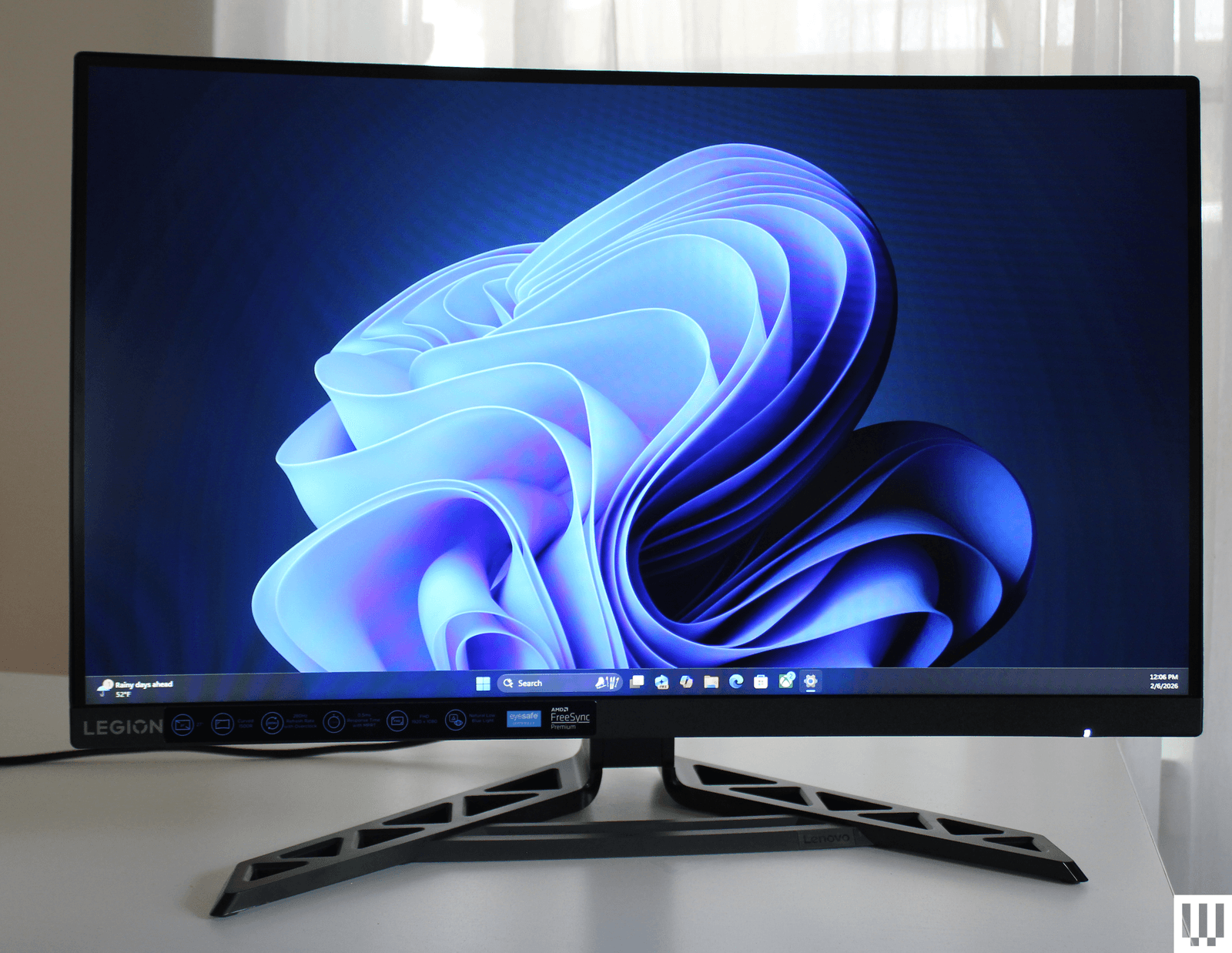 El monitor Legion R27 de Lenovo.