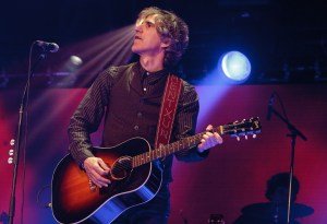 MADRID, SPAIN - MARCH 22: Singer Mikel Erentxun from Spanish pop band Duncan Dhu performs live in 'La noche de Cadena 100' at Madrid Sports Palace on March 22, 2014 in Madrid, Spain.