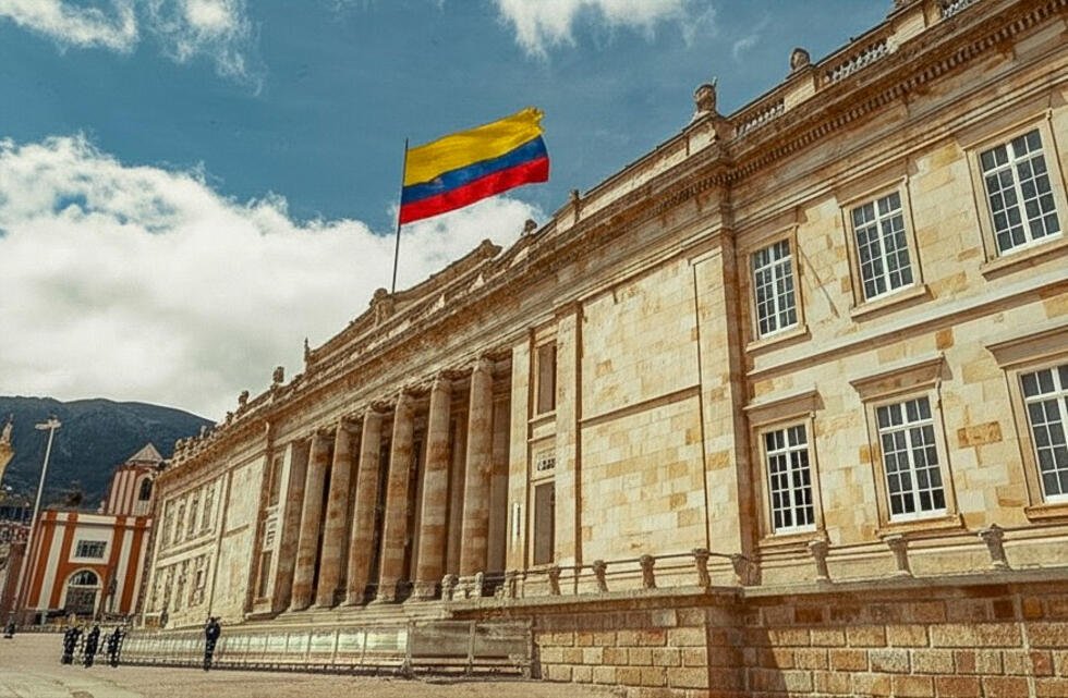 Imagen del Congreso de la República de Colombia ubicado en la Plaza de Bolívar de Bogotá.