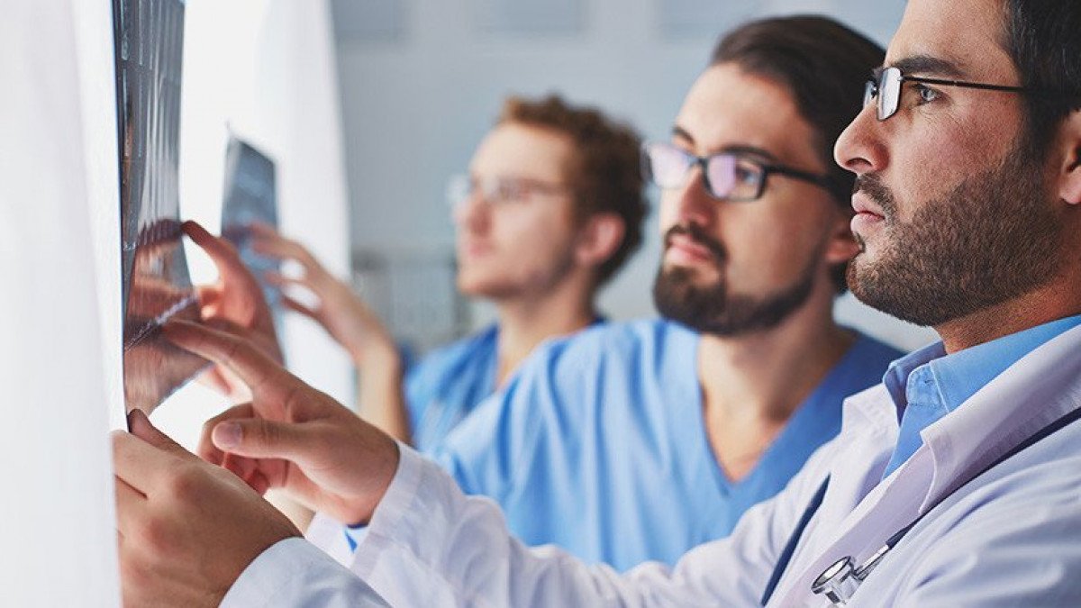 5ad4e435e9180f7e028b4568