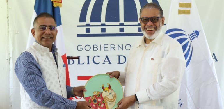 Desarrollo de la Comunidad y Embajada de la India exploran colaboración para fortalecer proyectos
