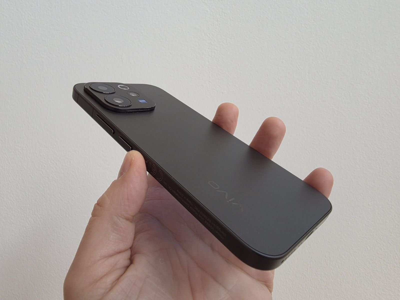Parte trasera del Vivo V70.