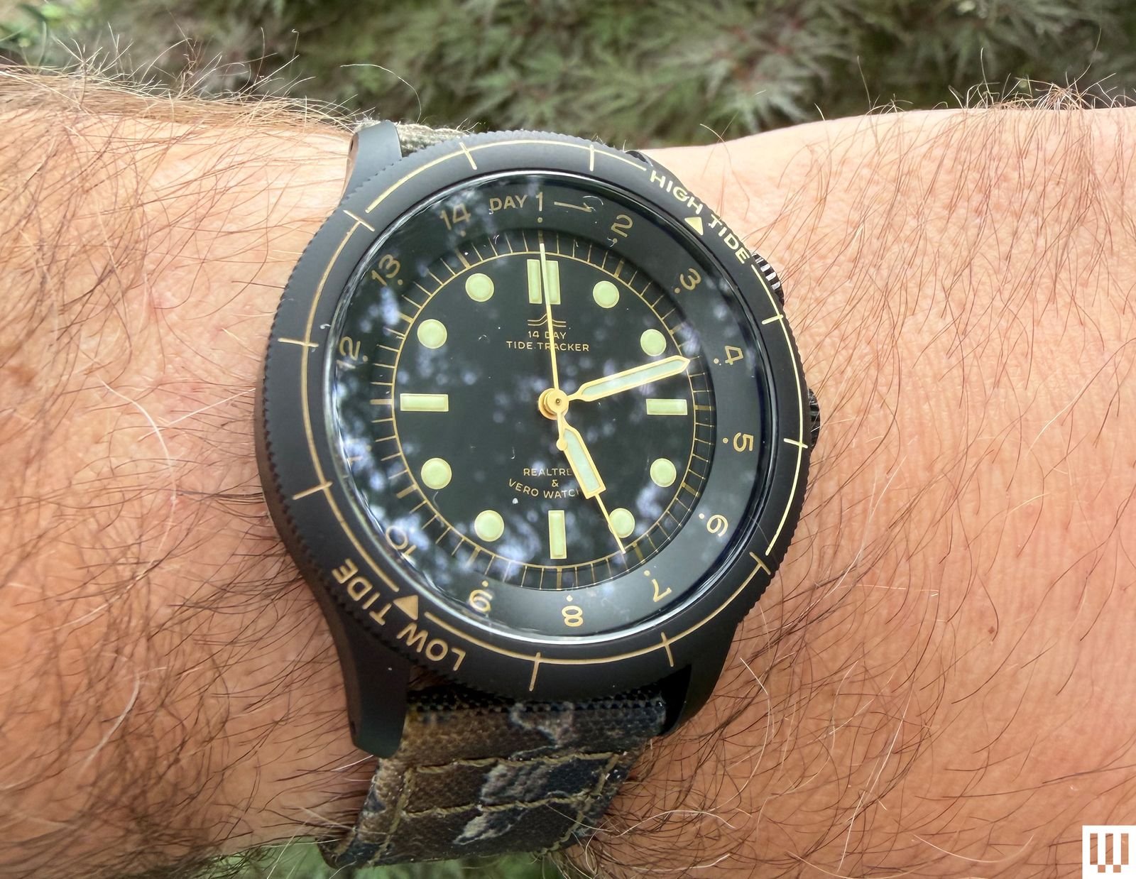 Vero X Realtree Tide Tracker