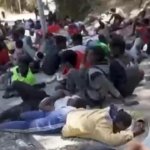 España devuelve a Marruecos la mayoría de migrantes que lograron llegar a Ceuta