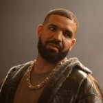 Drake sorprende a fans de Karol G como invitado en Houston para ‘Ahí’, ‘Janice STFU’ y ‘One Dance’