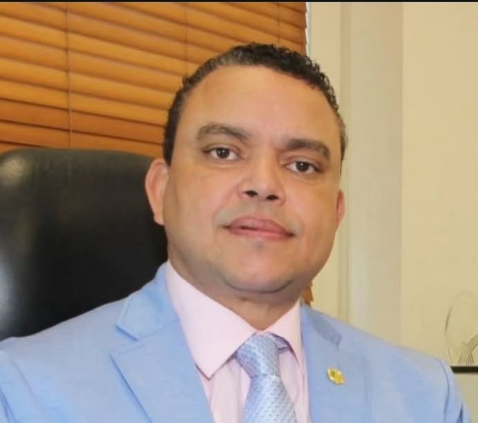 Julio César Landrón pasa a respaldar proyecto presidencial de David Collado