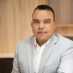 Julio Landrón recorre Santiago,&nbsp; una gestión que supervisa hospital por hospital