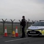 Policía detiene a cinco británicos sospechosos de "terrorismo" contra la base militar de Fairford