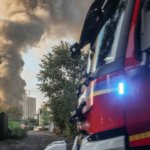 Rusia escala ataques al transporte en Ucrania: cinco muertos en bombardeo a un bus y evacuados de un tren de pasajeros