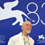 ’Woman Unknown' y 'NAZA': ¿de qué tratan estos filmes aclamados en el Festival de Venecia?