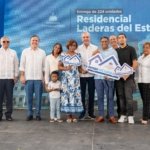Presidente Abinader entrega 224 nuevos apartamentos que beneficiarán a más de 800 personas en San Antonio de Guerra